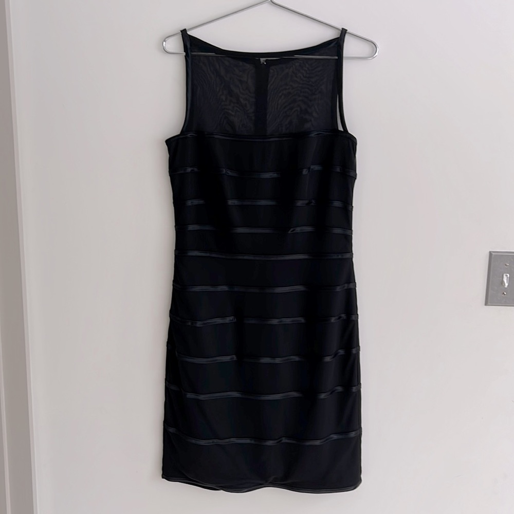 T by Tadashi Black Mesh Detail Dress Sz L
